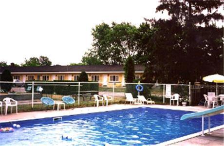 Gateway Motel Gananoque Exterior foto