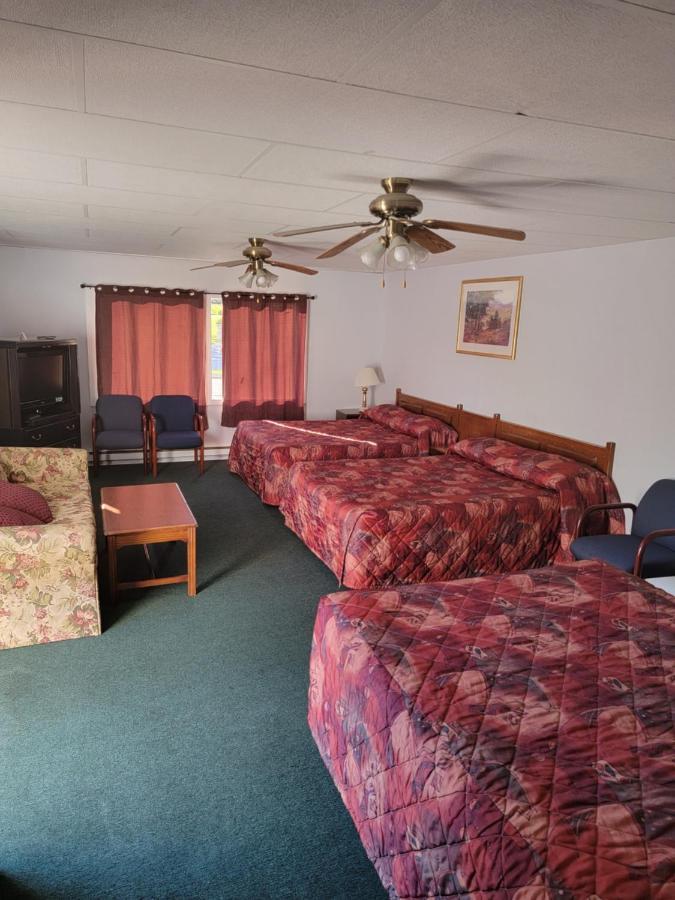 Gateway Motel Gananoque Exterior foto